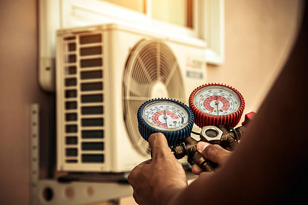 Professional Ductwork Repair technician working in Akron, AL